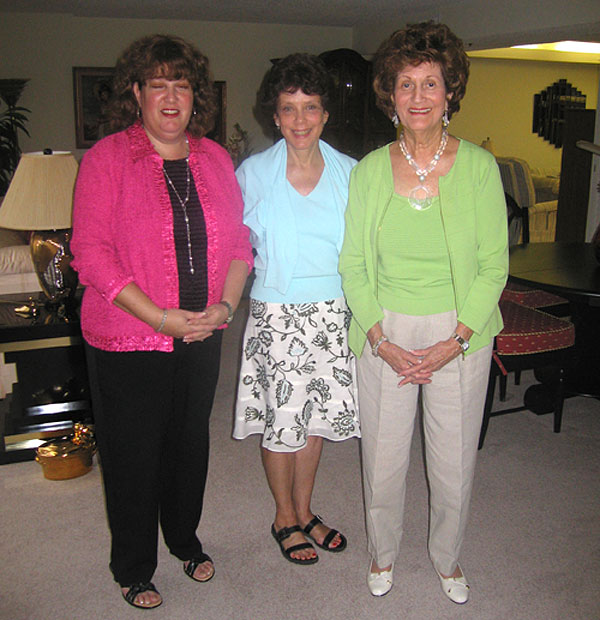Laurie Altshuler and Rhoda Wolf with cousin Roni Seibel Liebowitz (2007)
