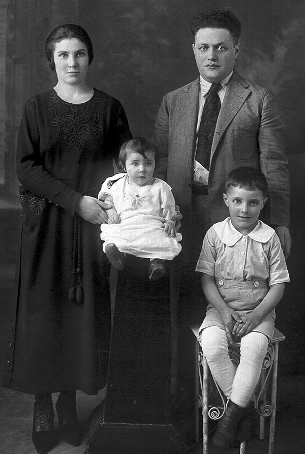 Rose Seibel Alster with husband Adolph and children Joseph and Barbara ("Bobbie")