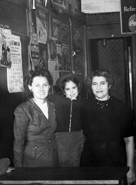 Sylvia Steinberg with Carole and mother-in-law, Becky Seibel Steinberg